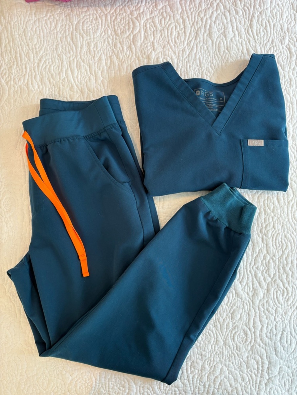 Figs Deep Reef Scrub Set Medium